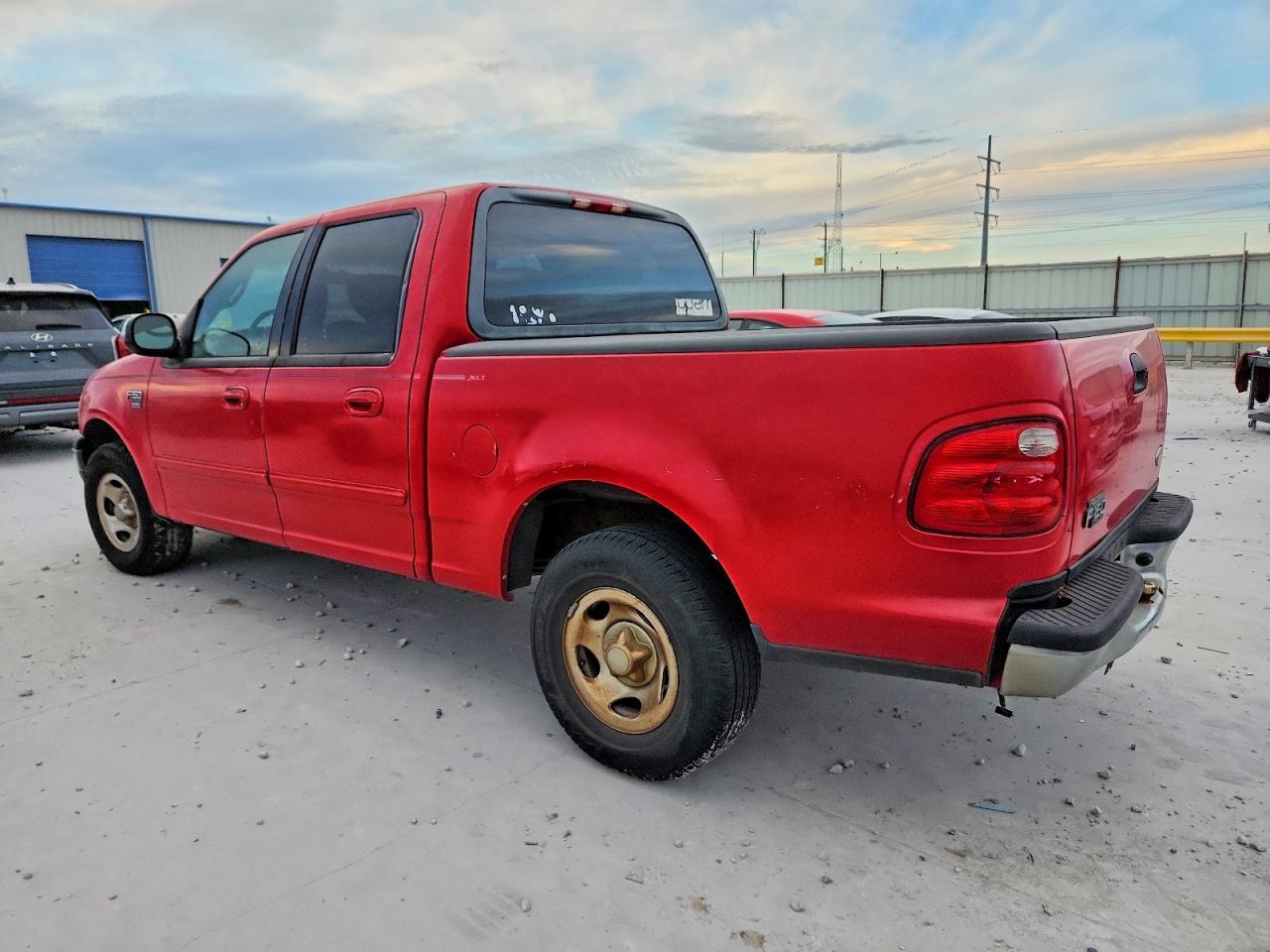 2002 Ford F150 Supercrew - Image 2
