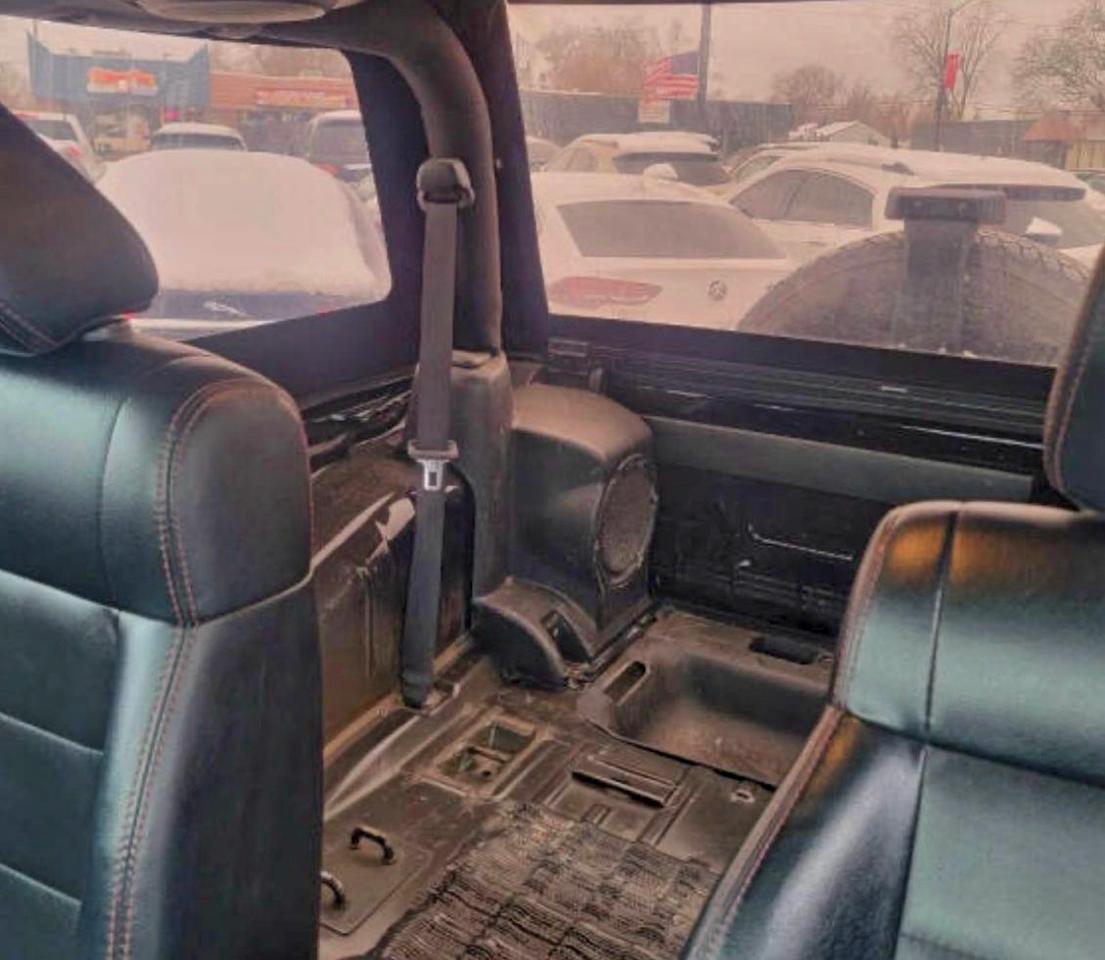 2012 Jeep Wrangler Sahara - Фото 6