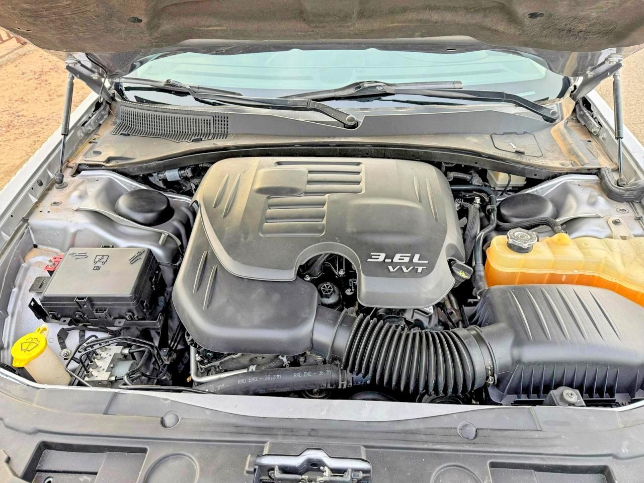 2016 Chrysler 300C - Фото 7