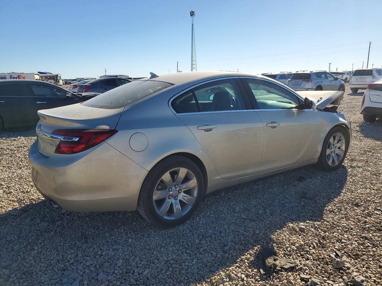 2014 Buick Regal - Image 3