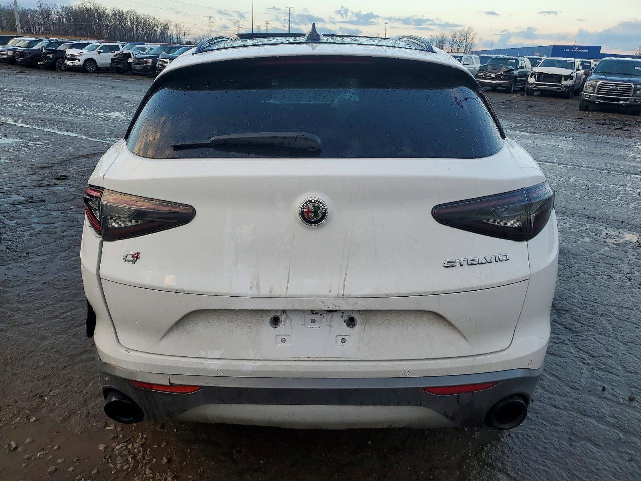 2024 Alfa Romeo Stelvio Ti - Фото 6