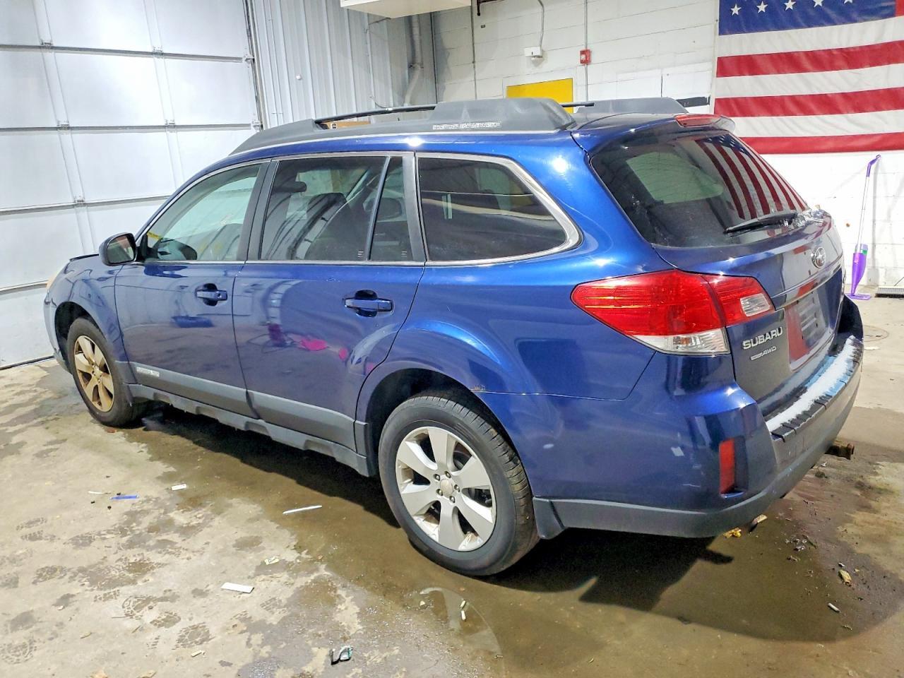 2010 Subaru Outback 2.5I Premium - Image 2