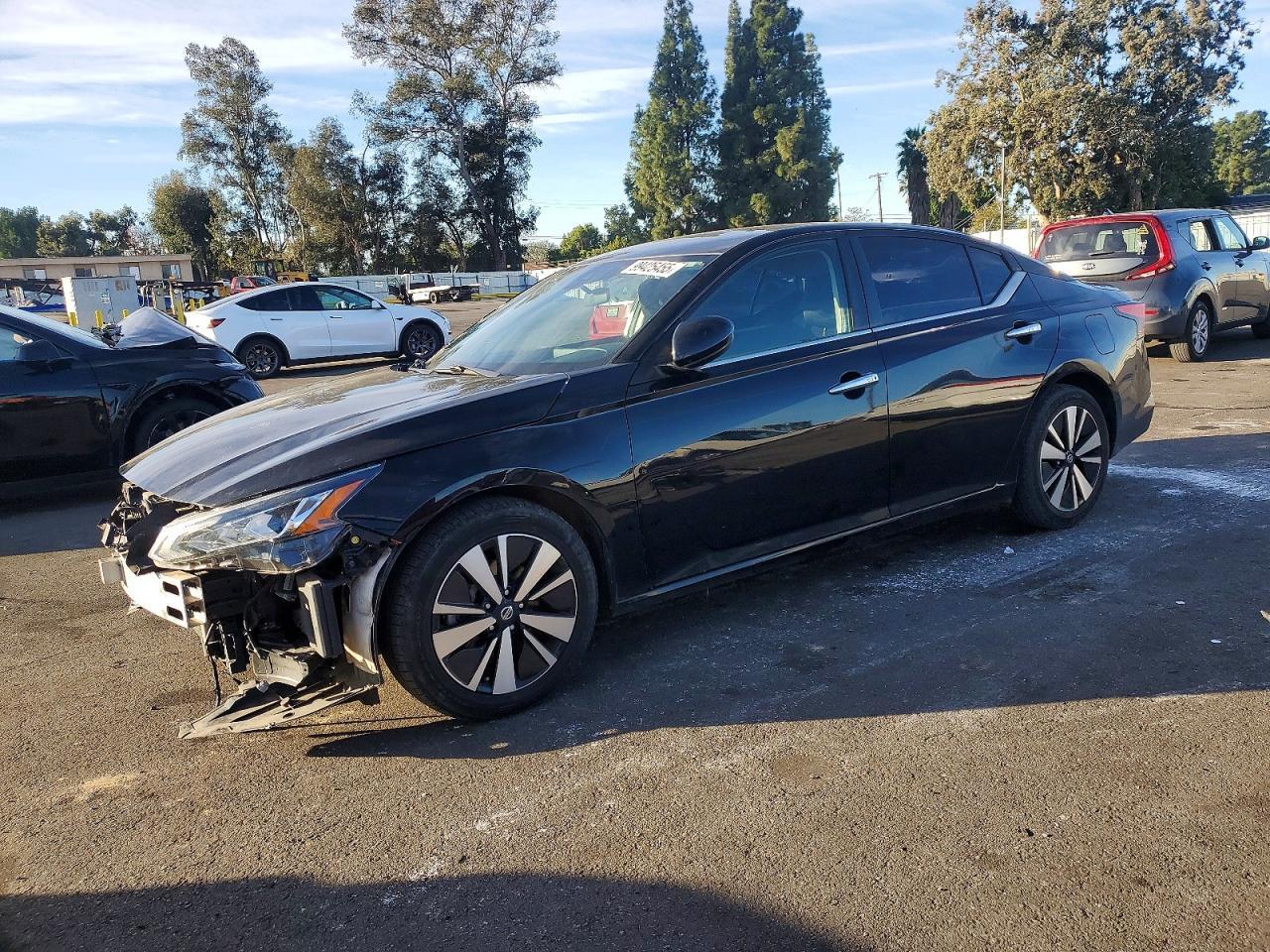 2021 Nissan Altima Sv