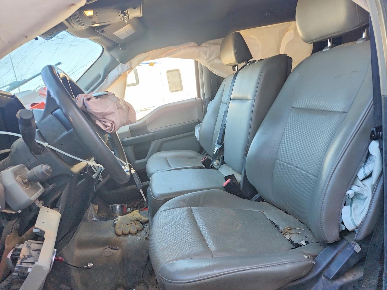 2022 Ford F350 Super Duty - Image 7