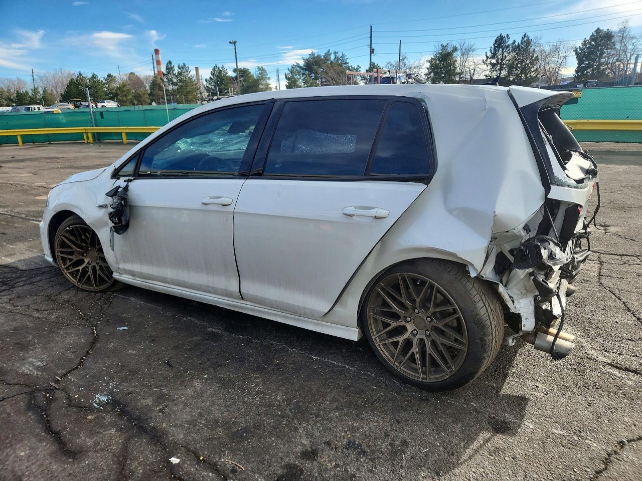 2016 Volkswagen Golf R - Фото 2