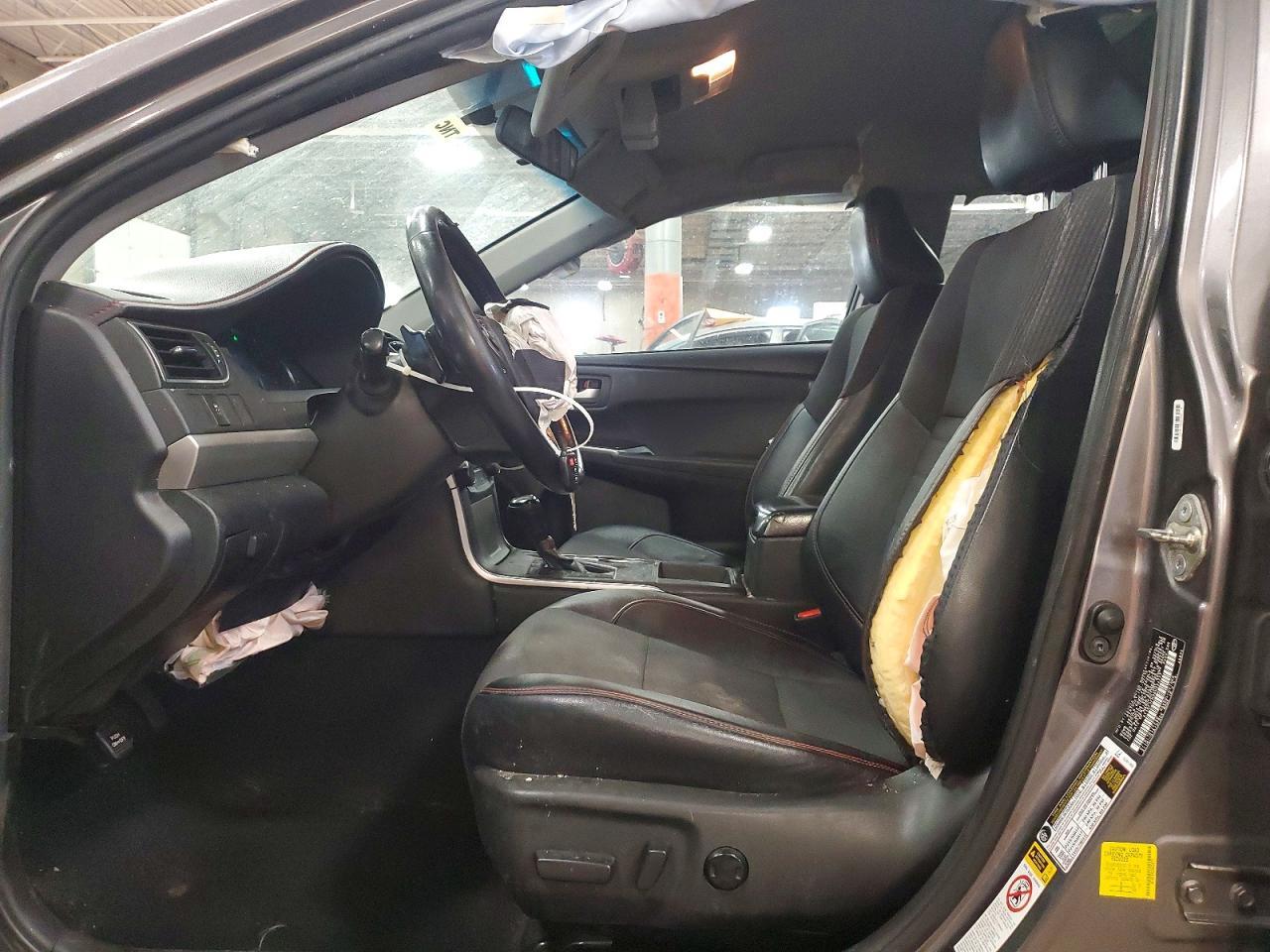 2016 Toyota Camry Le - Фото 7