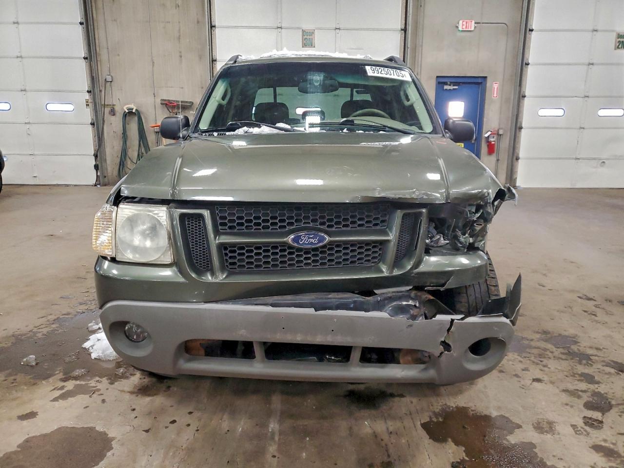 2003 Ford Explorer Sport Trac - Image 5