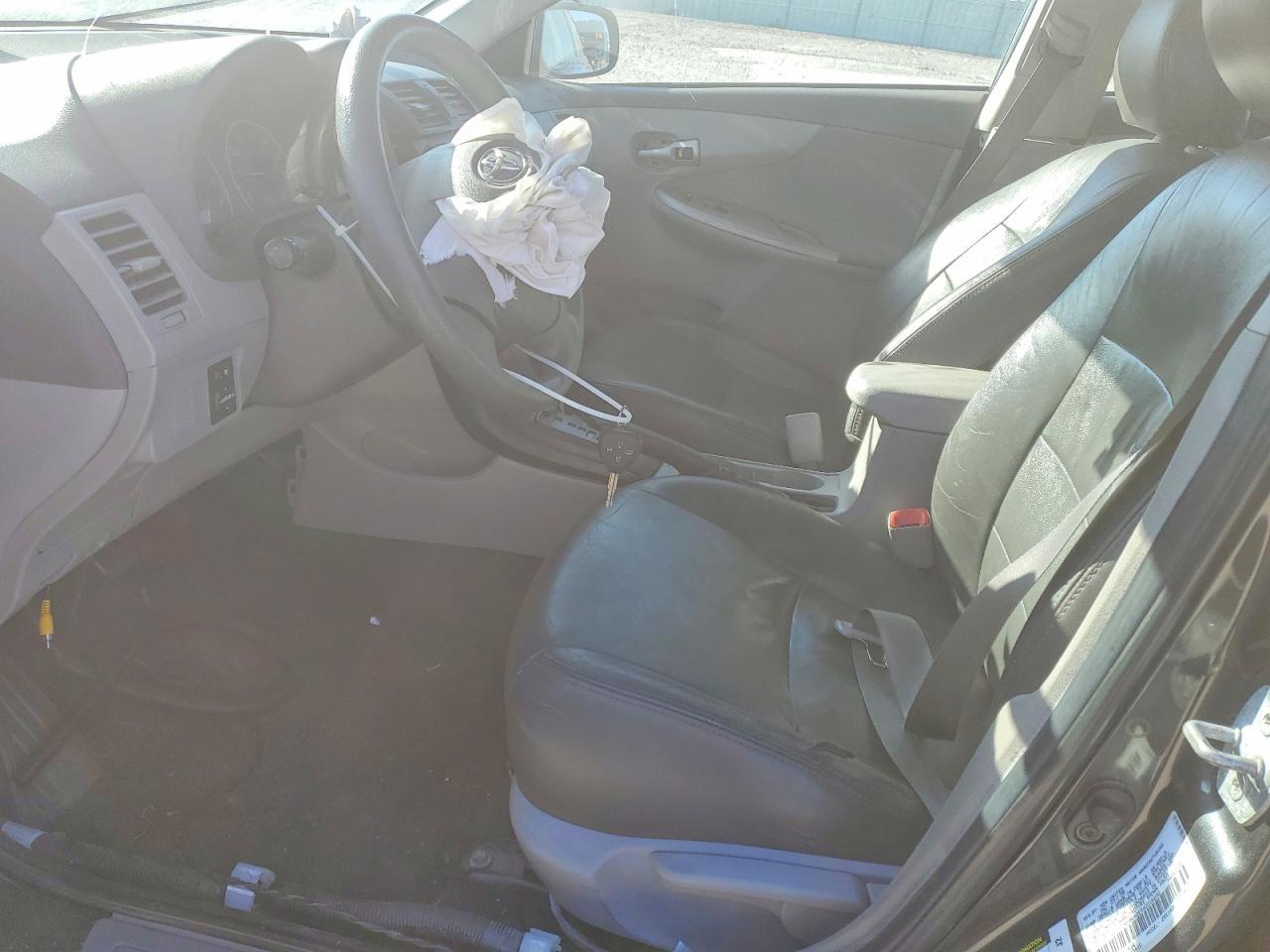 2009 Toyota Corolla Le - Image 7