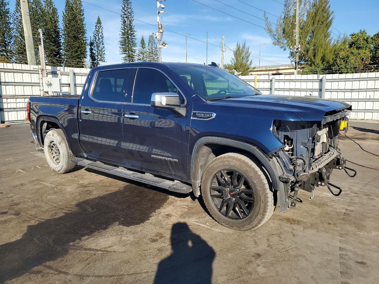 2020 GMC Sierra C1500 Slt - Image 4