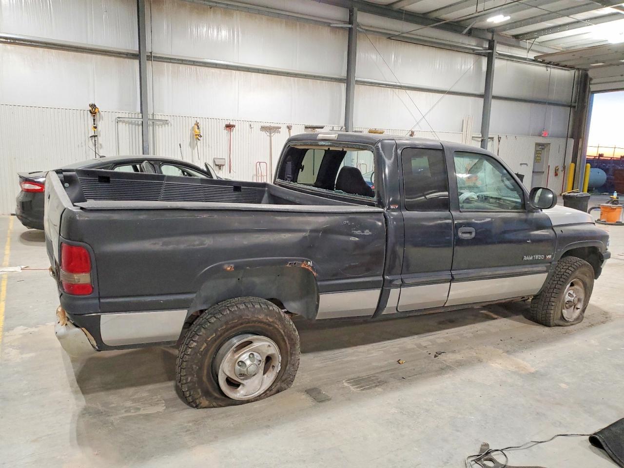 2001 Dodge Ram 1500 - Image 3