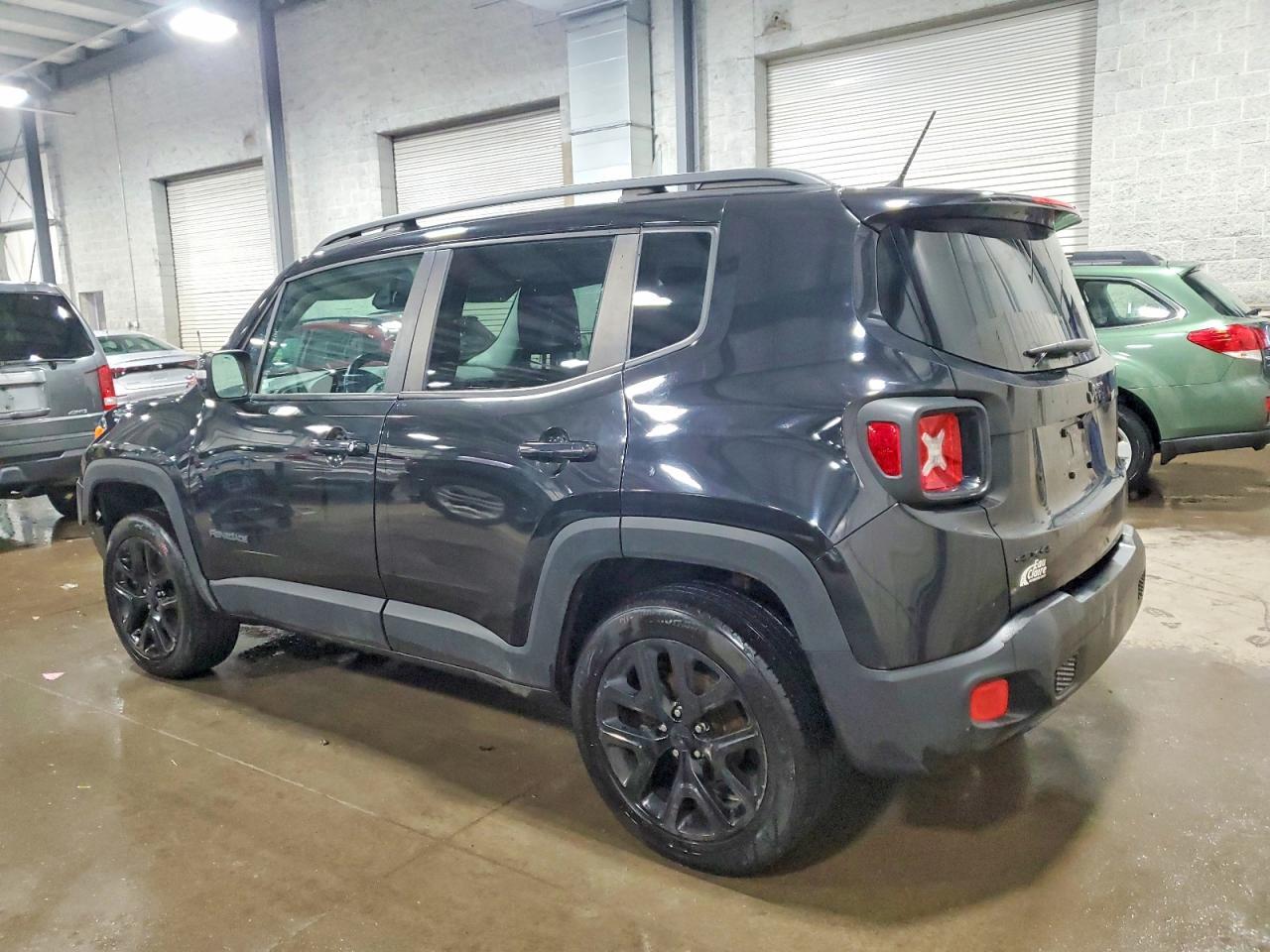 2016 Jeep Renegade Latitude - Фото 2