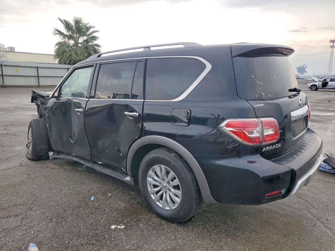 2017 Nissan Armada Sv - Фото 2