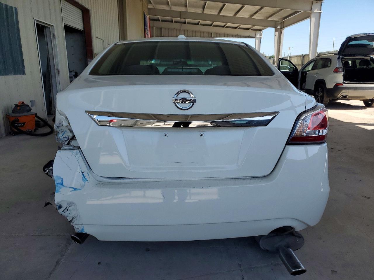 2015 Nissan Altima 2.5 - Фото 6