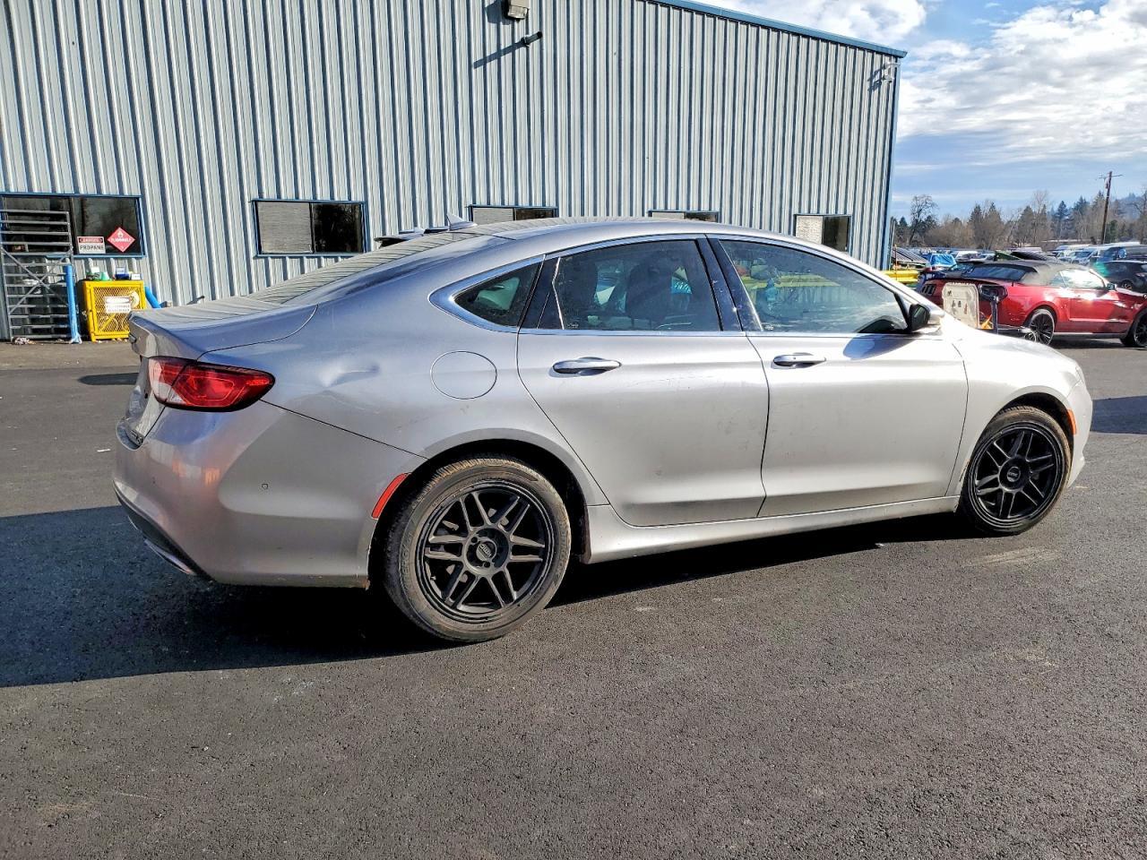 2015 Chrysler 200 C - Image 3