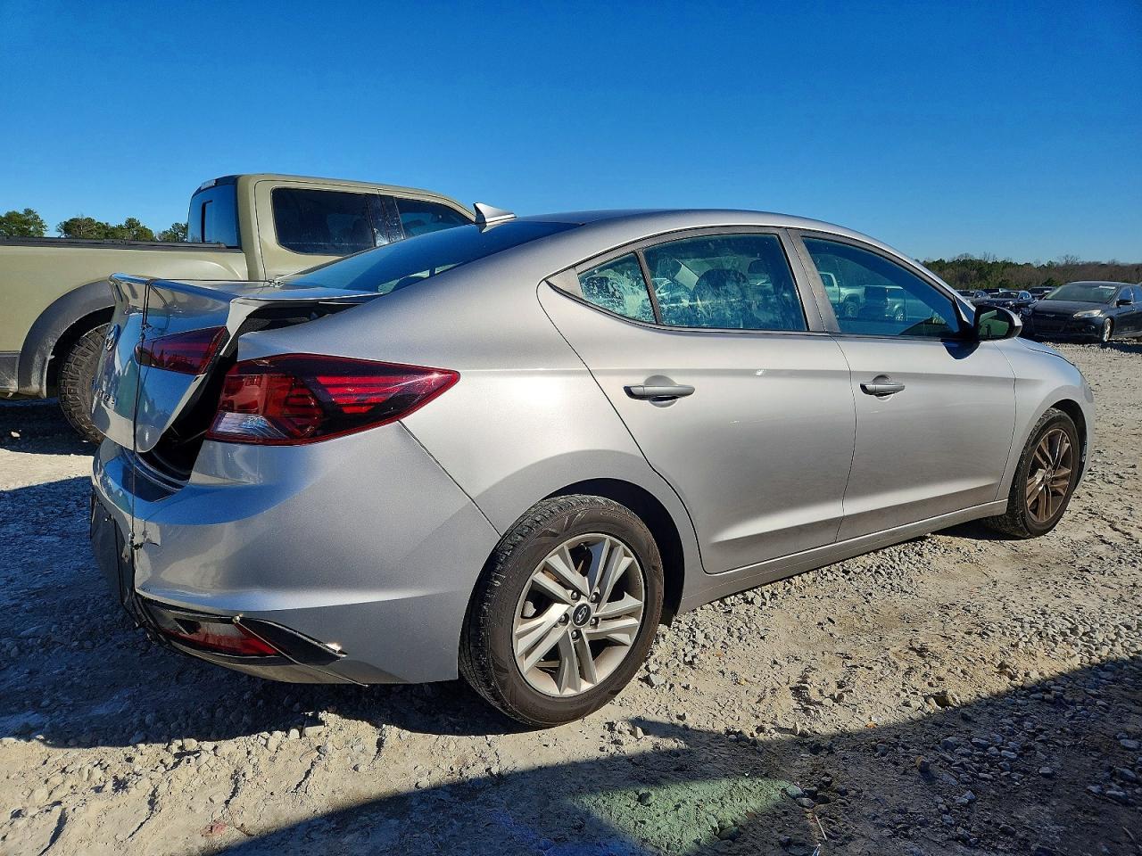 2020 Hyundai Elantra Sel - Image 3