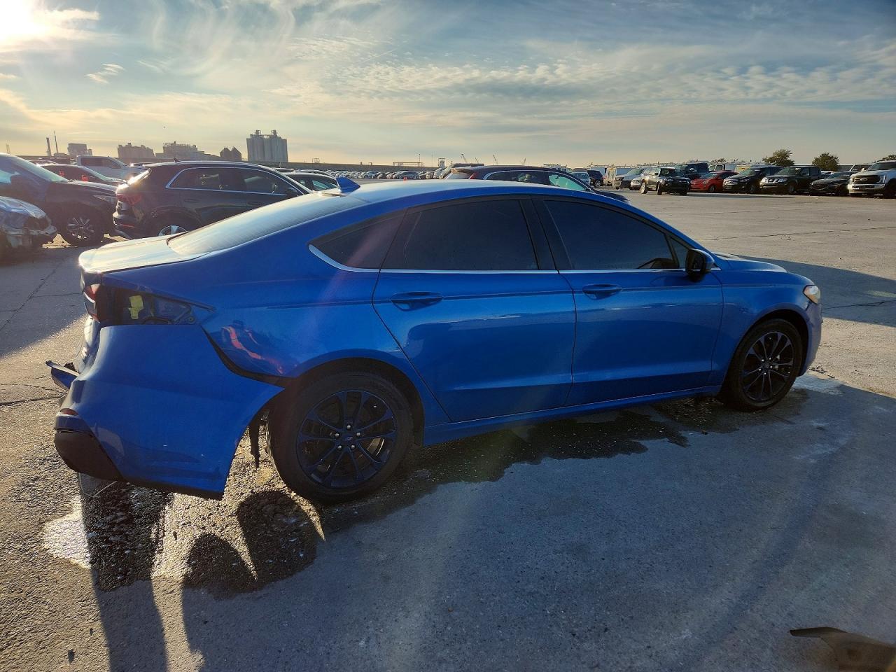 2020 Ford Fusion Se - Фото 3