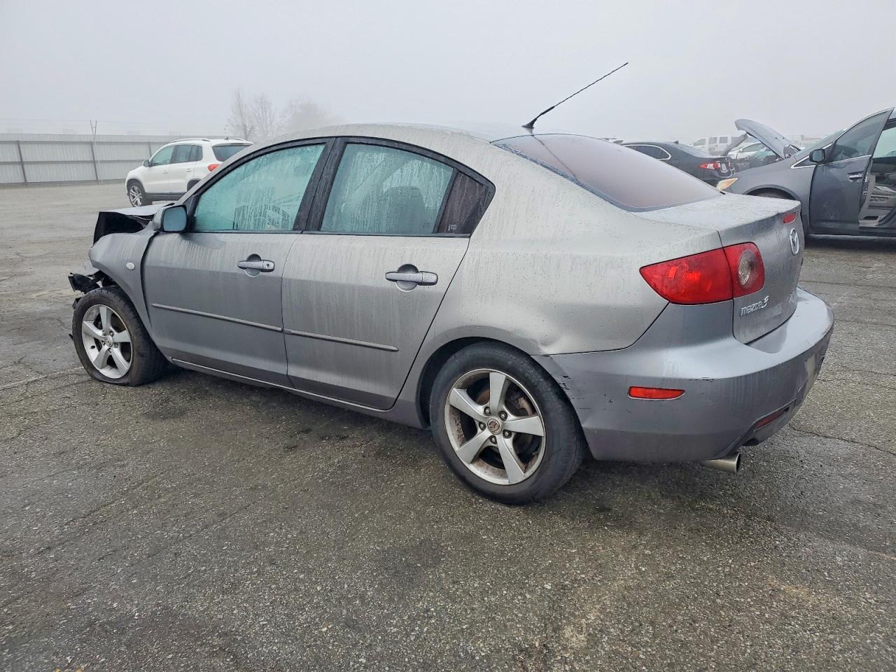 2006 Mazda 3 I - Фото 2