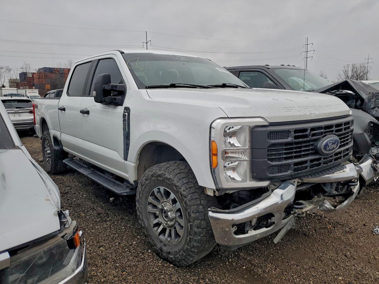 2023 Ford F250 Super Duty - Image 4