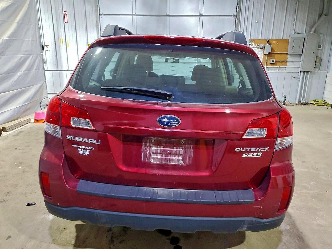 2011 Subaru Outback 2.5I - Image 6