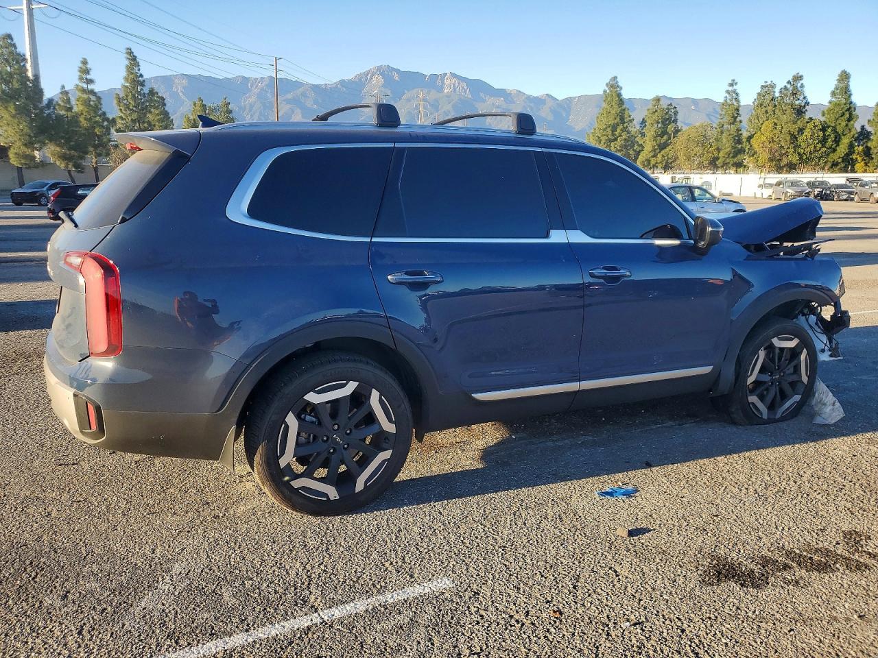 2025 Kia Telluride S - Фото 3