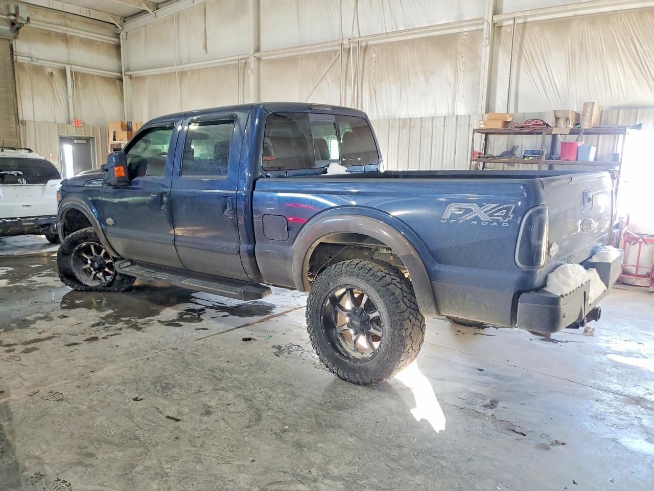 2015 Ford F250 Super Duty - Фото 2