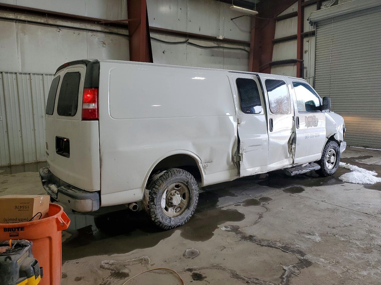 2023 Chevrolet Express G3500 Cargo ** Runs & Drives * Prior Fleet ** - Фото 3