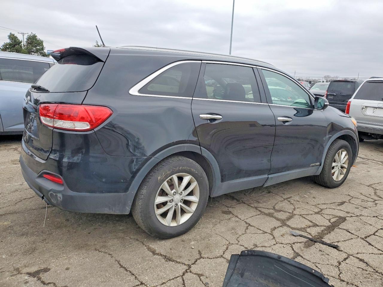2017 Kia Sorento Lx - Image 3