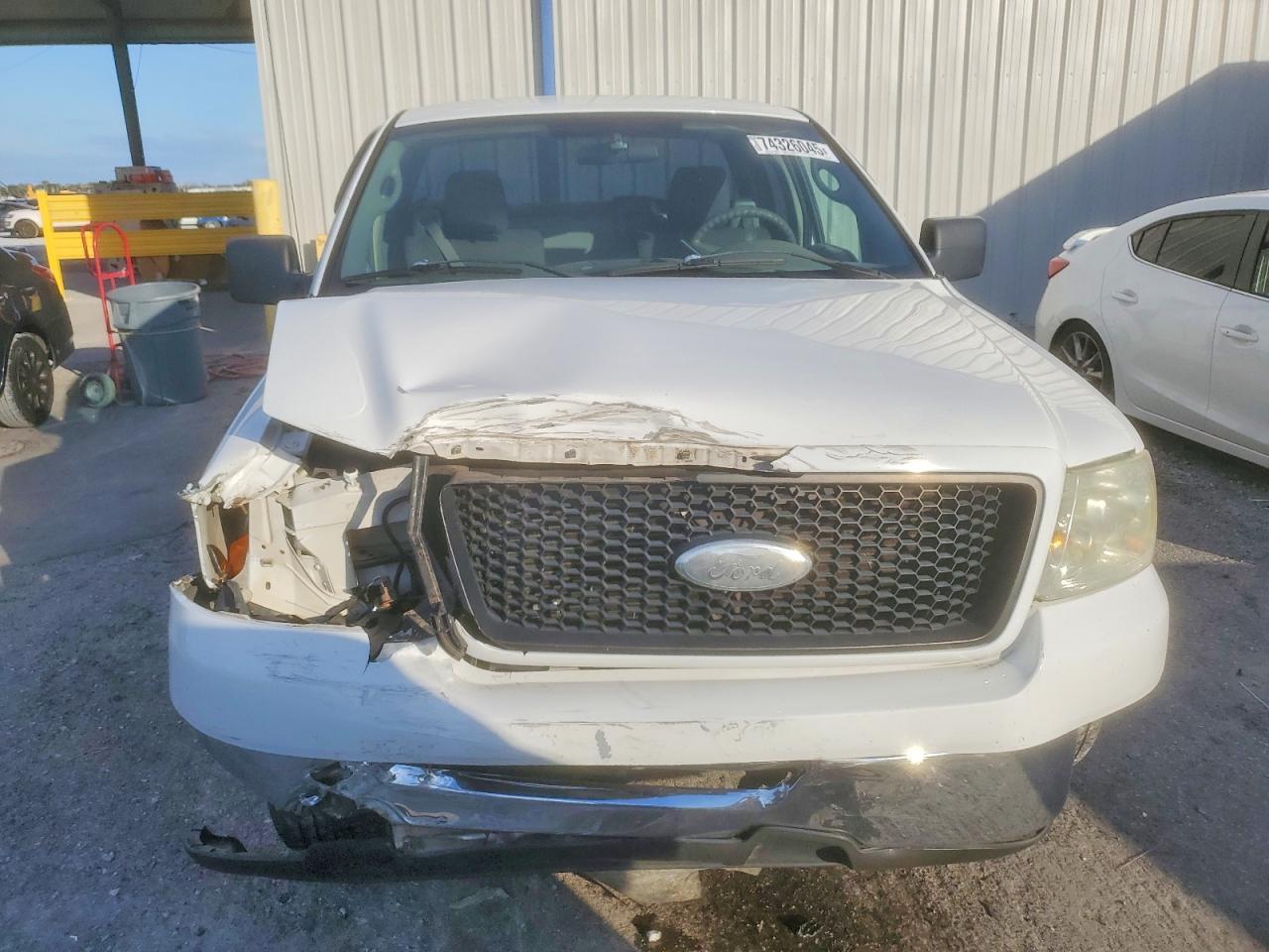 2006 Ford F150 - Image 5
