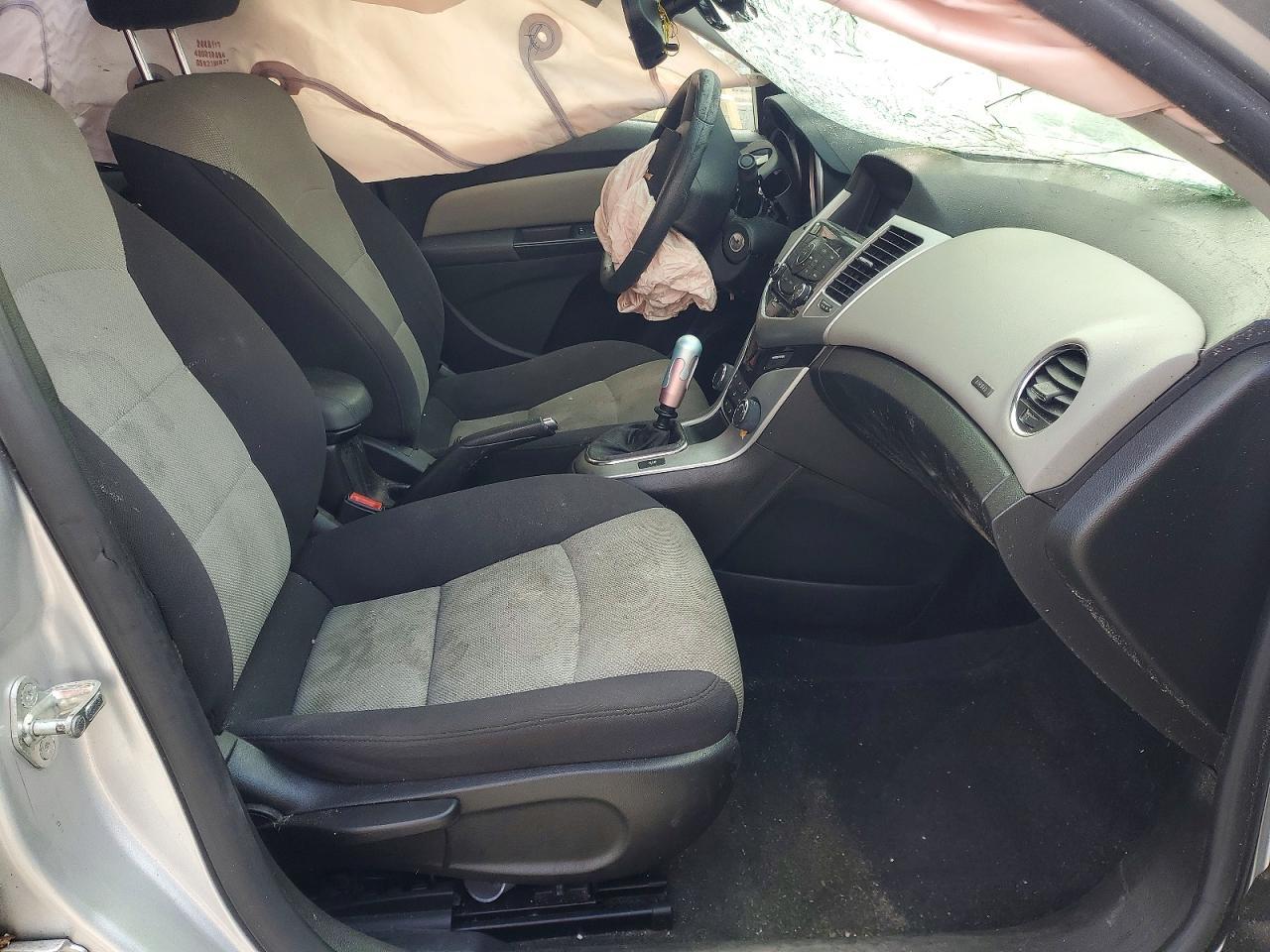 2015 Chevrolet Cruze Ls - Фото 7