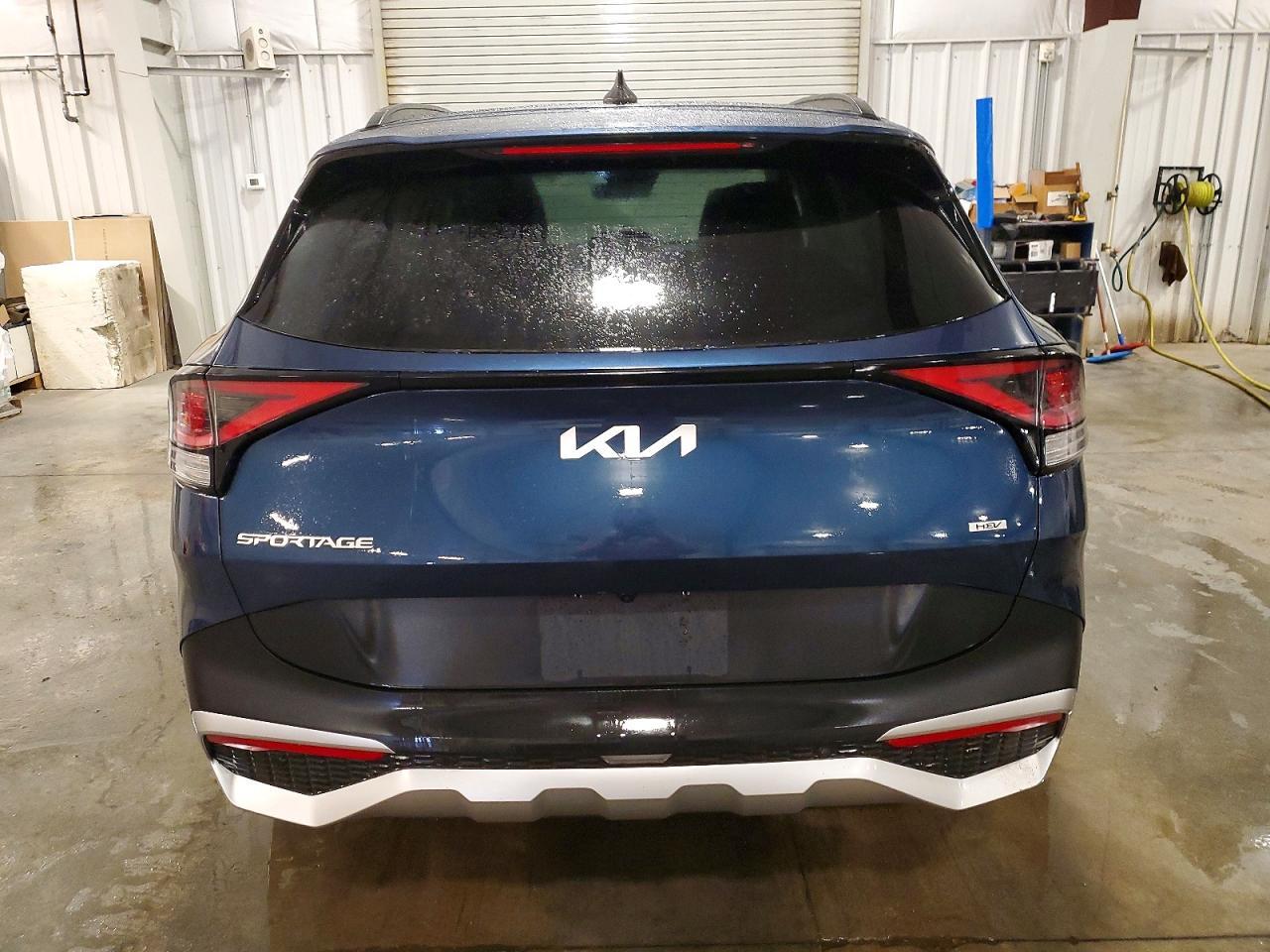 2024 Kia Sportage Ex - Image 6