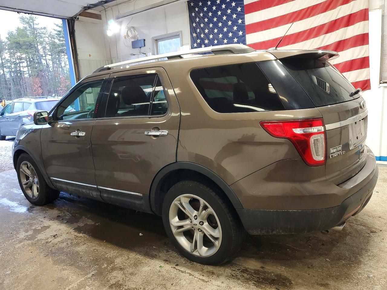 2015 Ford Explorer Limited - Фото 2