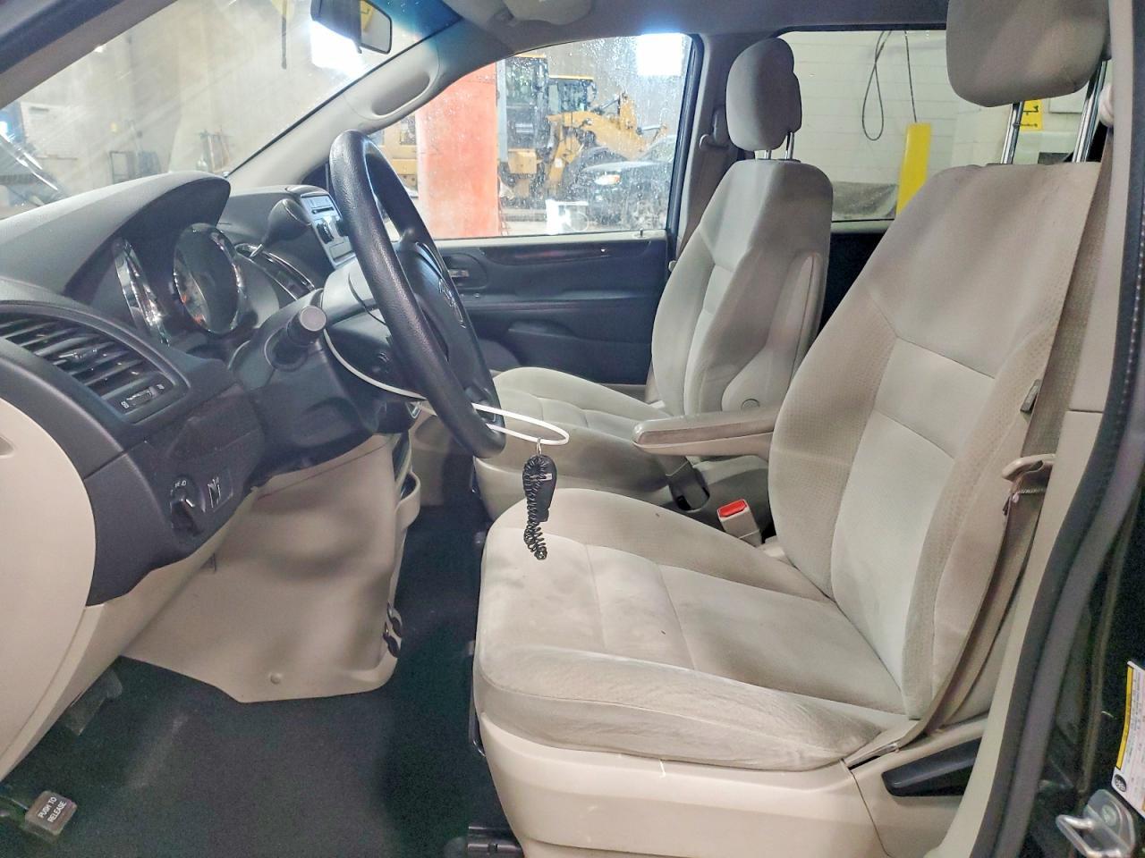 2016 Dodge Grand Caravan Se - Image 7