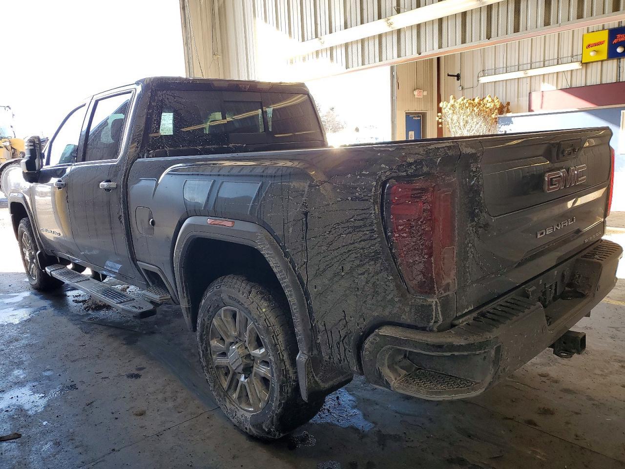 2022 GMC Sierra K2500 Denali - Image 2