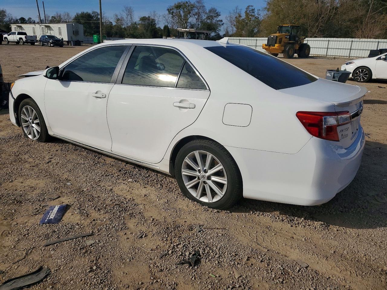 2014 Toyota Camry Se - Фото 2