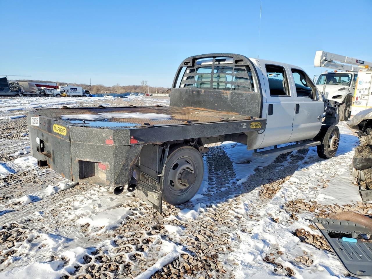 2016 Ford F450 Super Duty Flatbed Truck - Фото 3