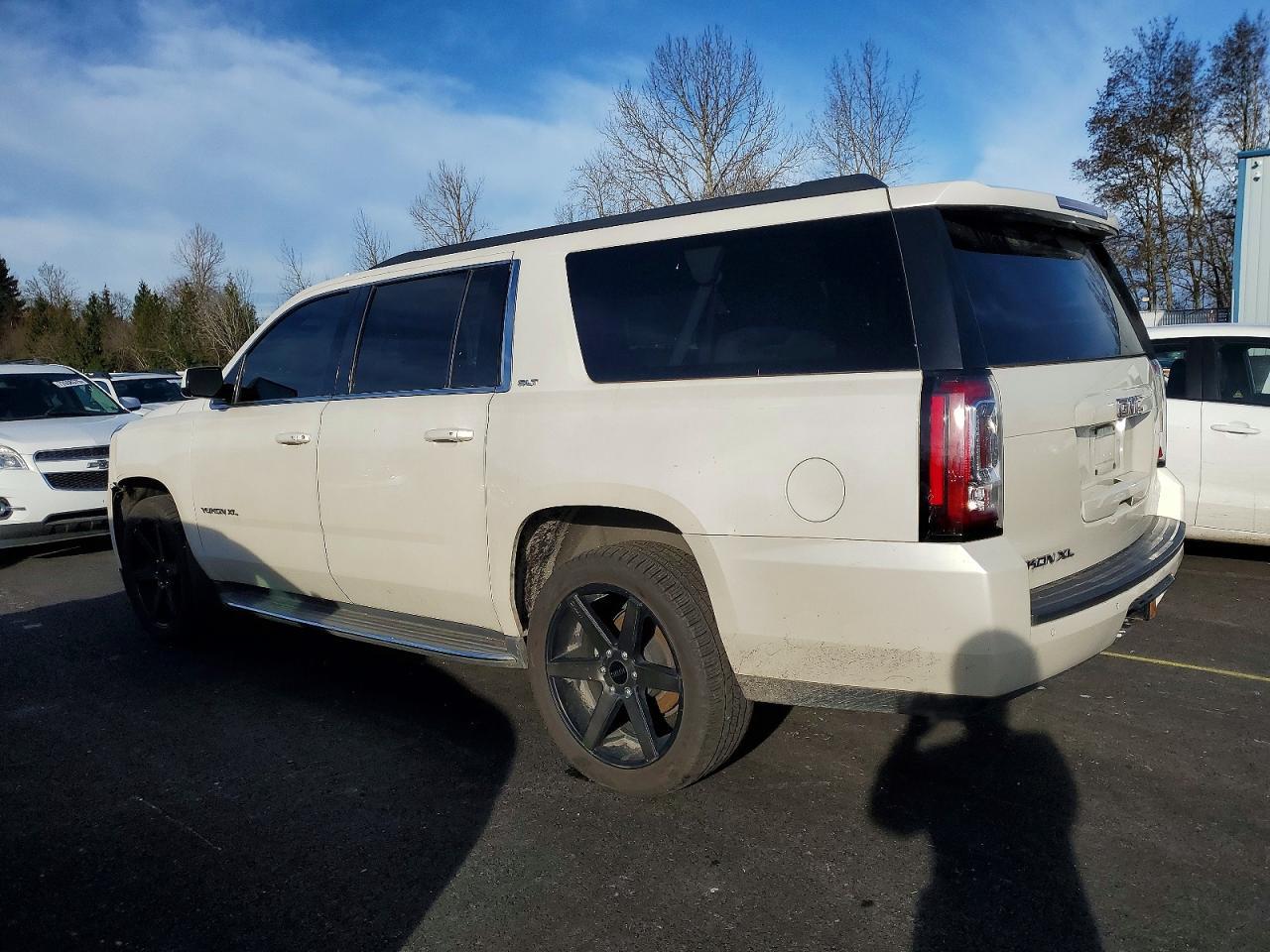 2015 GMC Yukon Xl - Фото 2