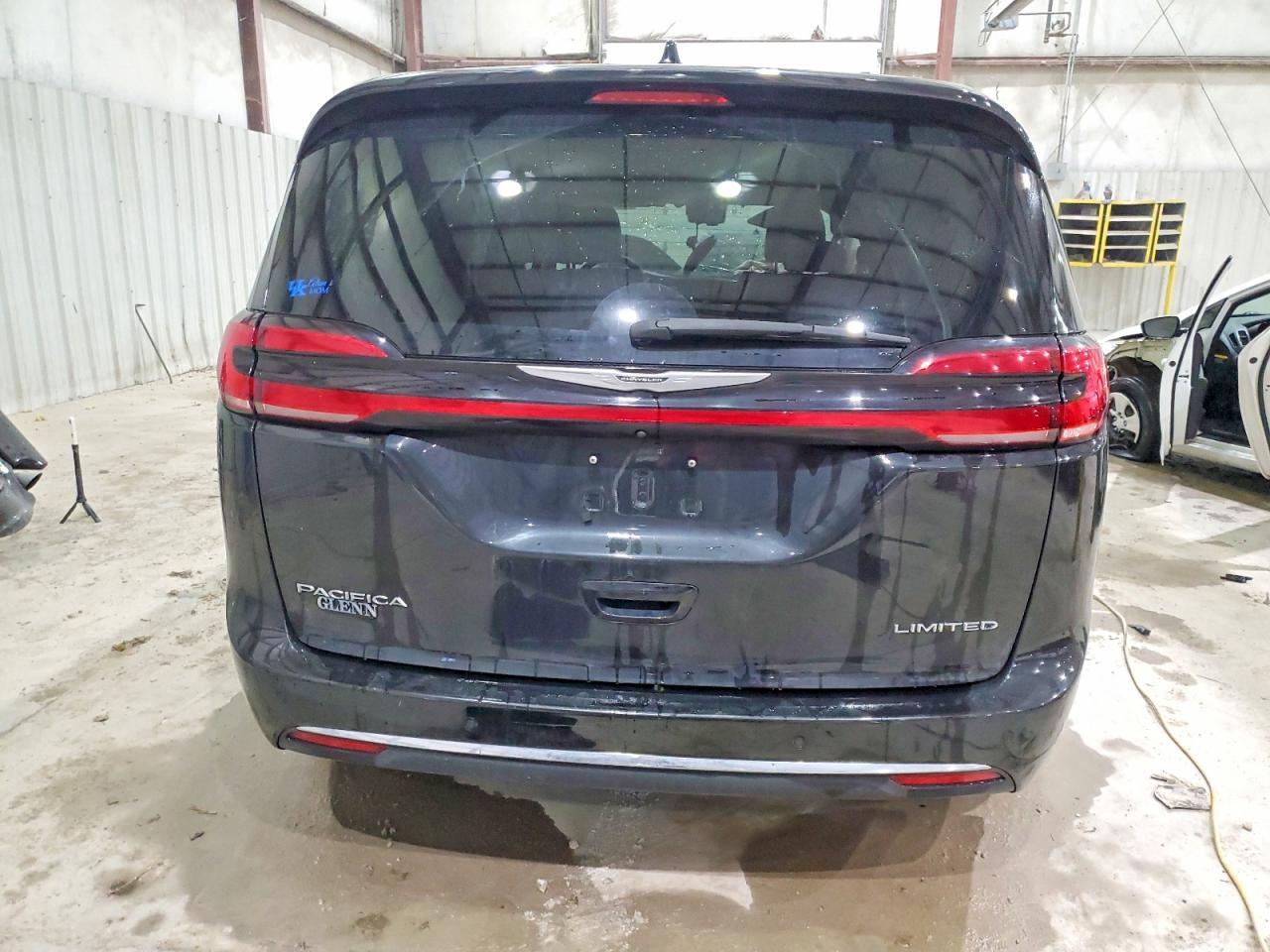2023 Chrysler Pacifica Limited - Фото 6