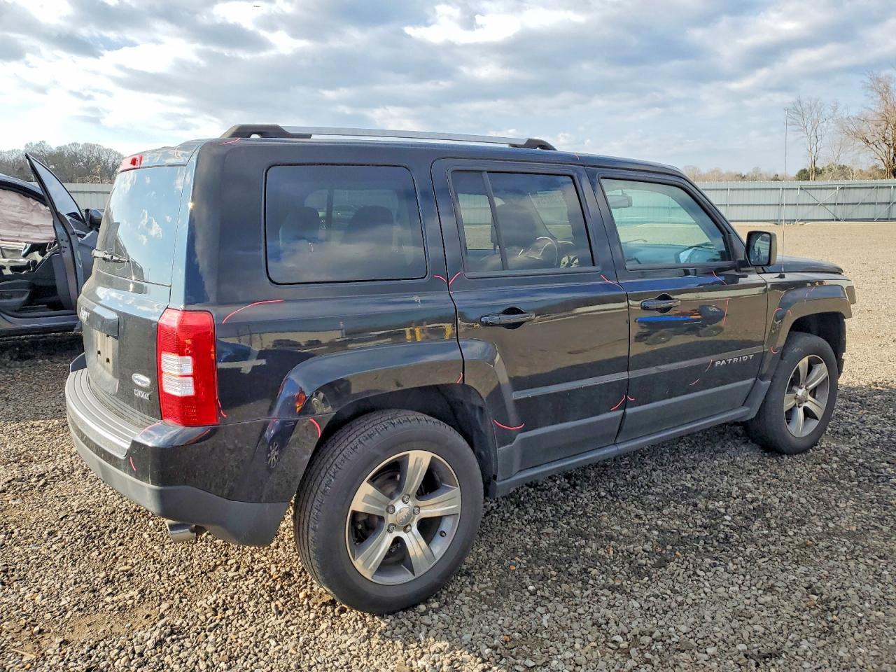 2016 Jeep Patriot Latitude - Фото 3