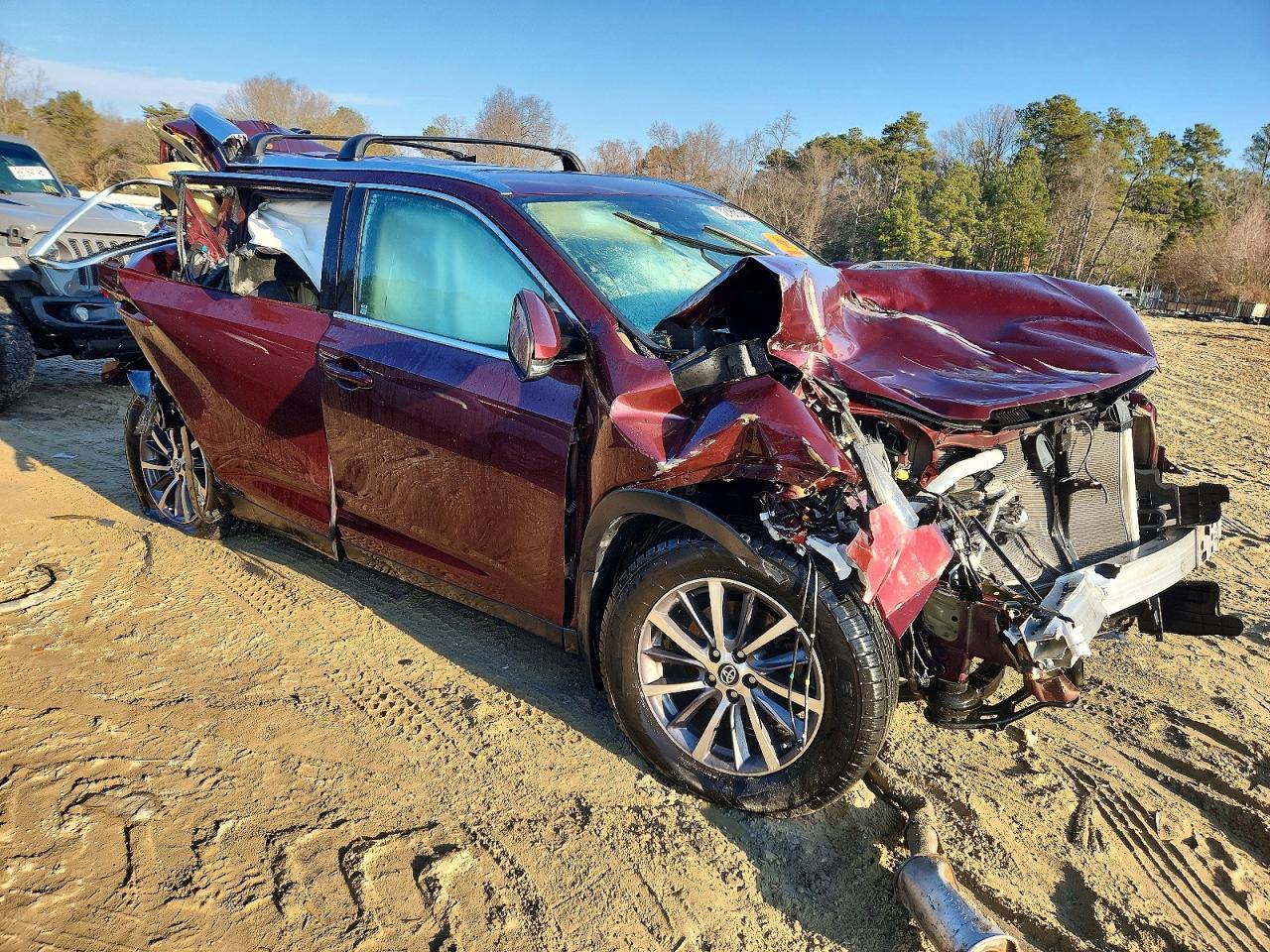 2019 Toyota Highlander Se - Фото 4