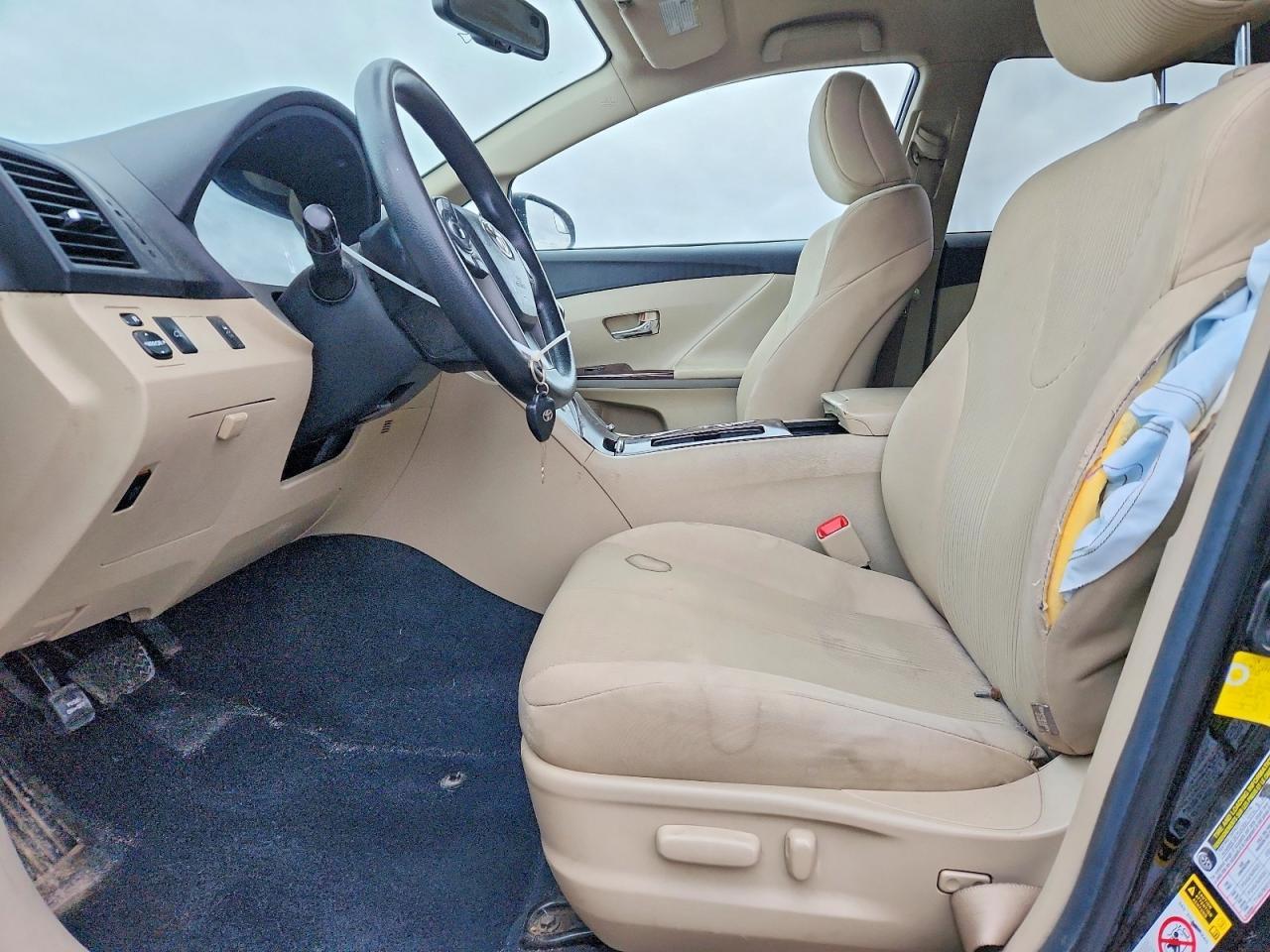 2013 Toyota Venza Le - Image 7
