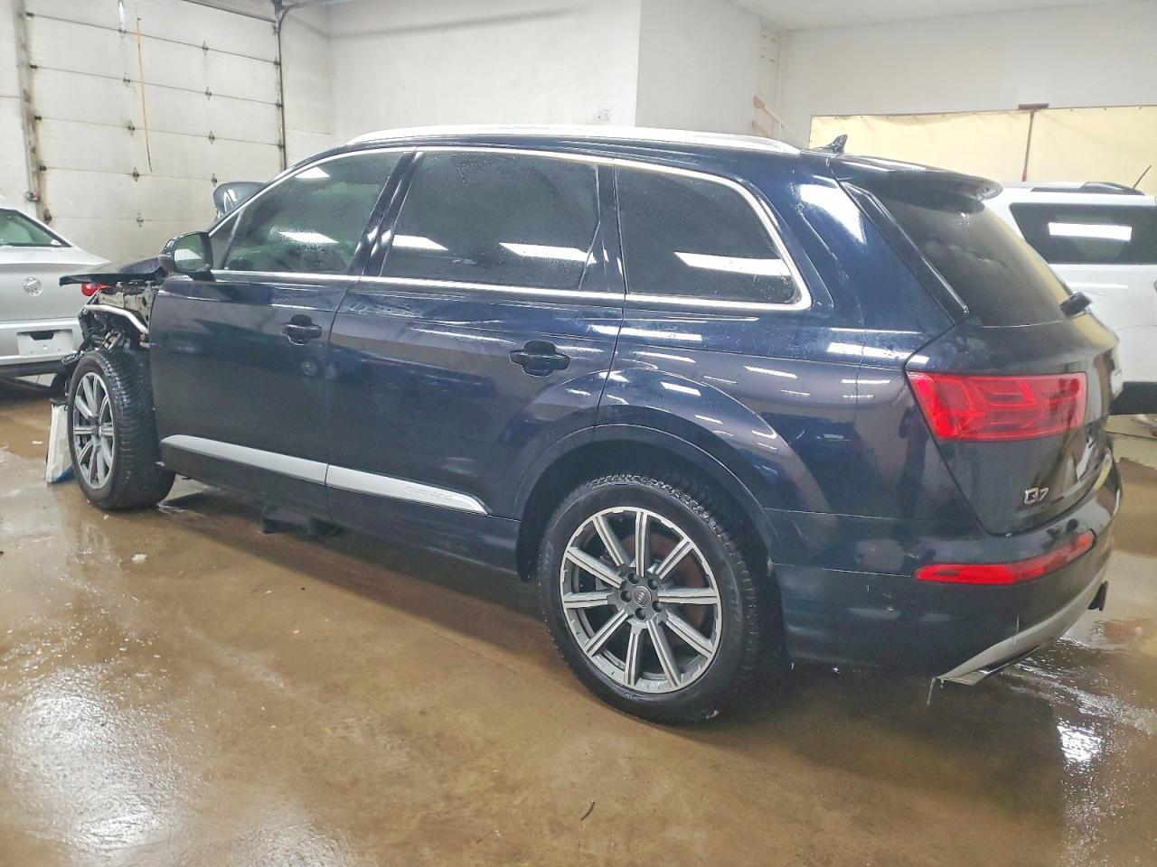 2018 Audi Q7 Premium Plus - Фото 2
