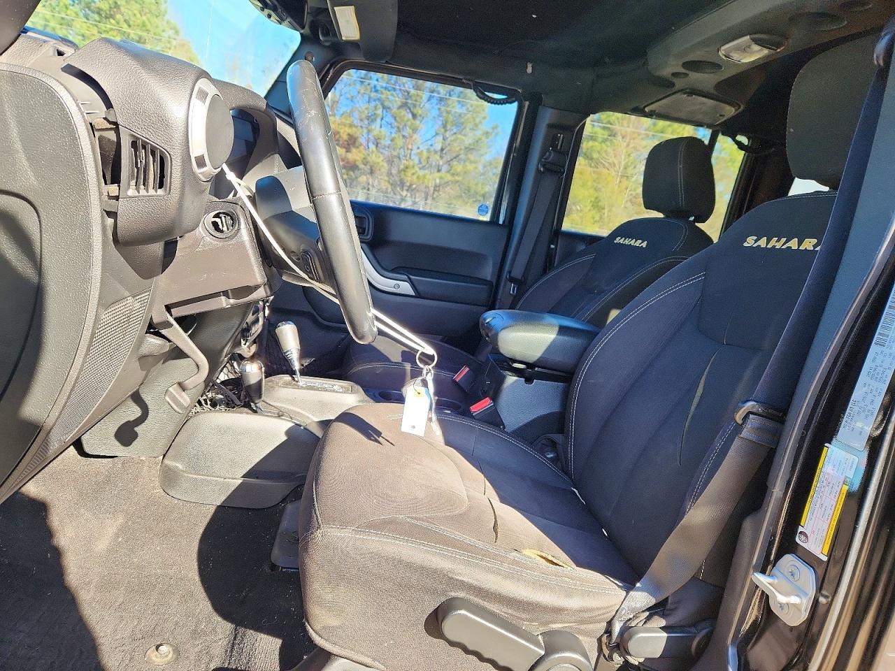 2015 Jeep Wrangler Unlimited Sahara - Фото 7