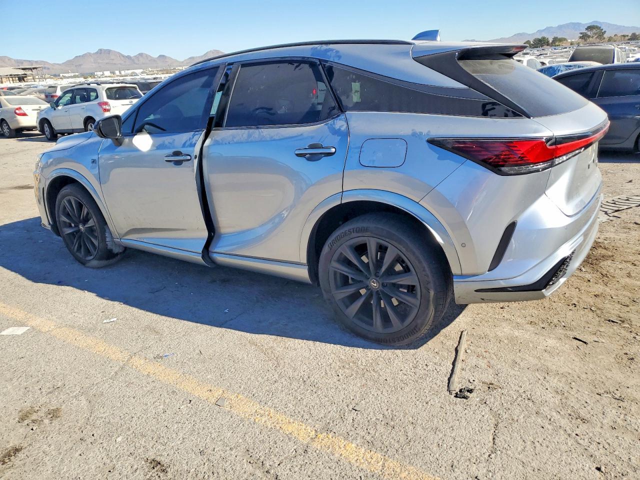 2023 Lexus Rx 500H F Sport - Фото 2