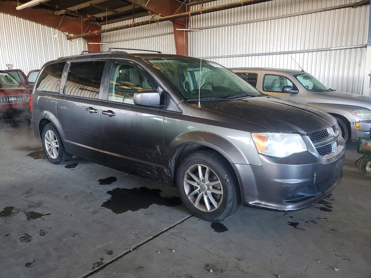 2016 Dodge Grand Caravan Sxt - Image 4
