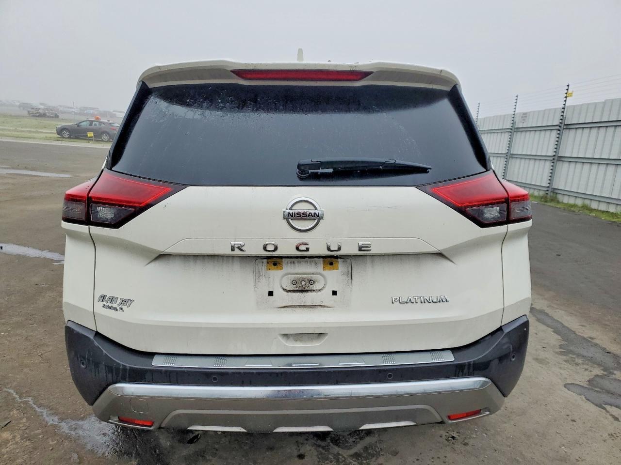 2021 Nissan Rogue Platinum - Image 6