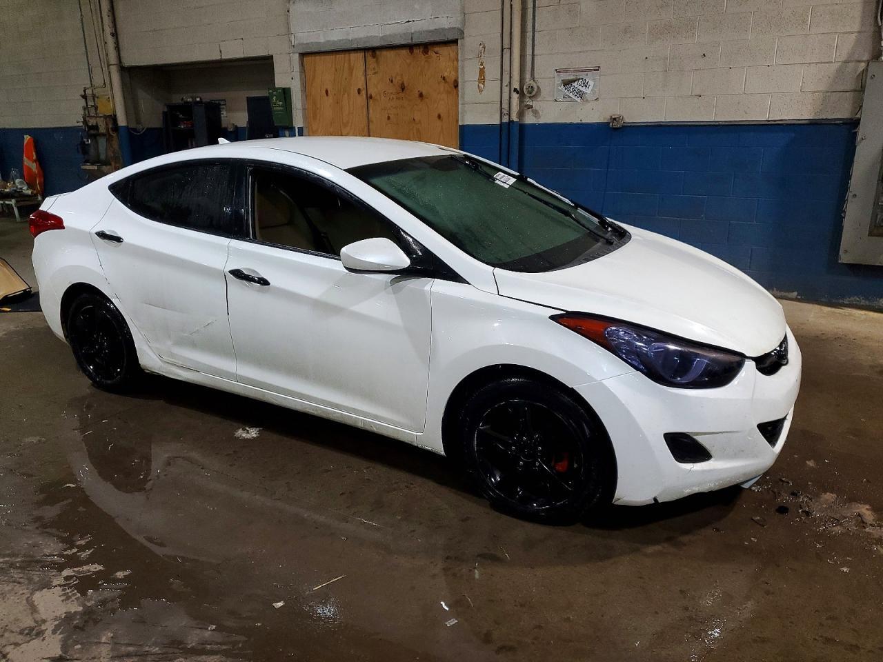 2013 Hyundai Elantra Gls - Image 4