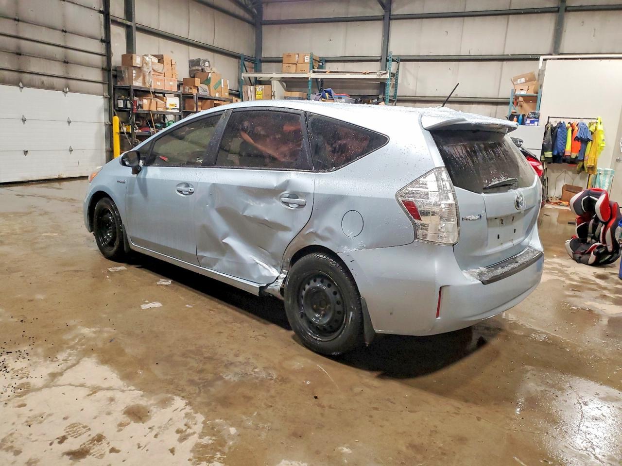 2012 Toyota Prius V - Фото 2