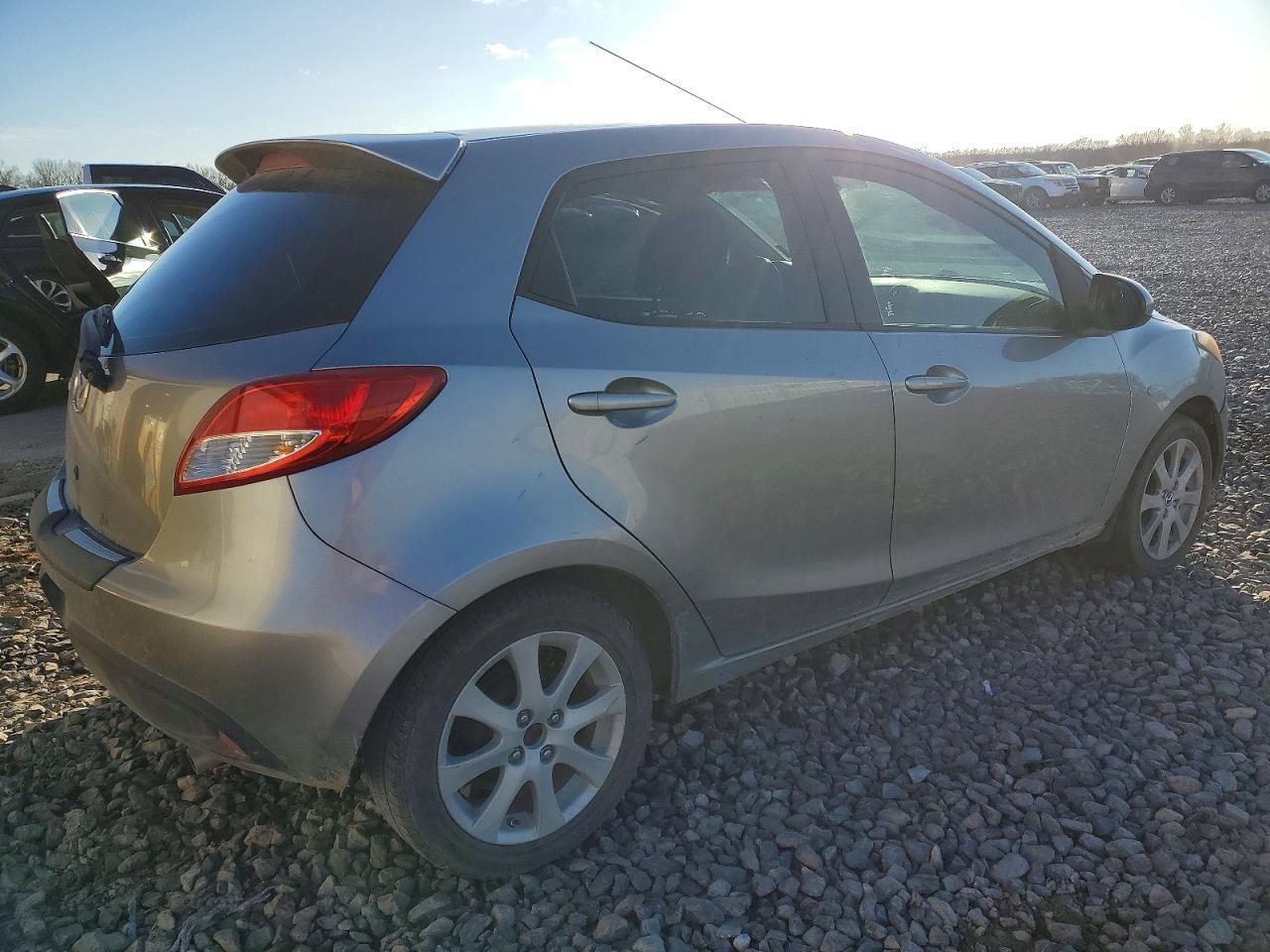 2014 Mazda Mazda2 Touring - Фото 3