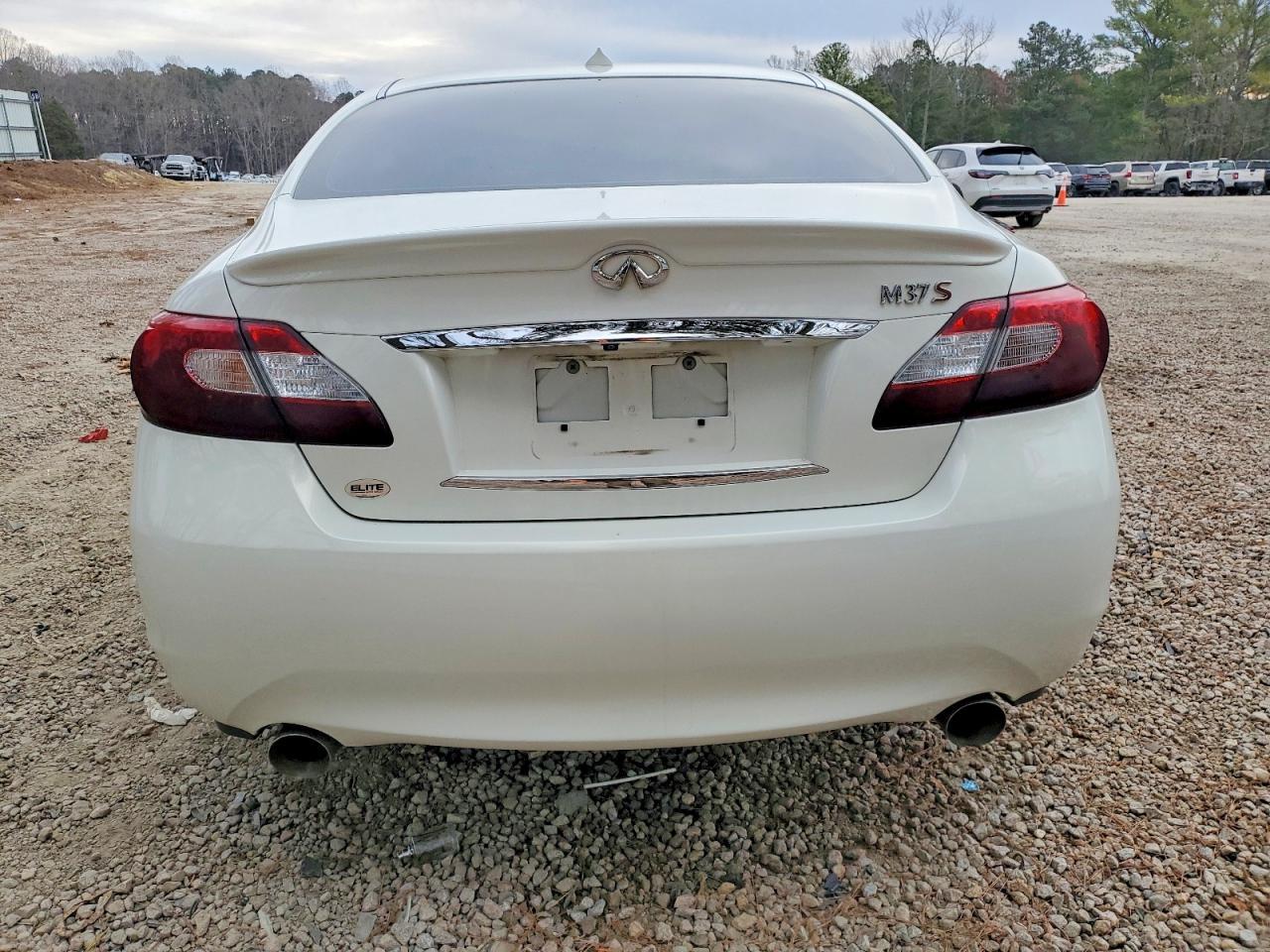 2012 Infiniti M37 - Image 6