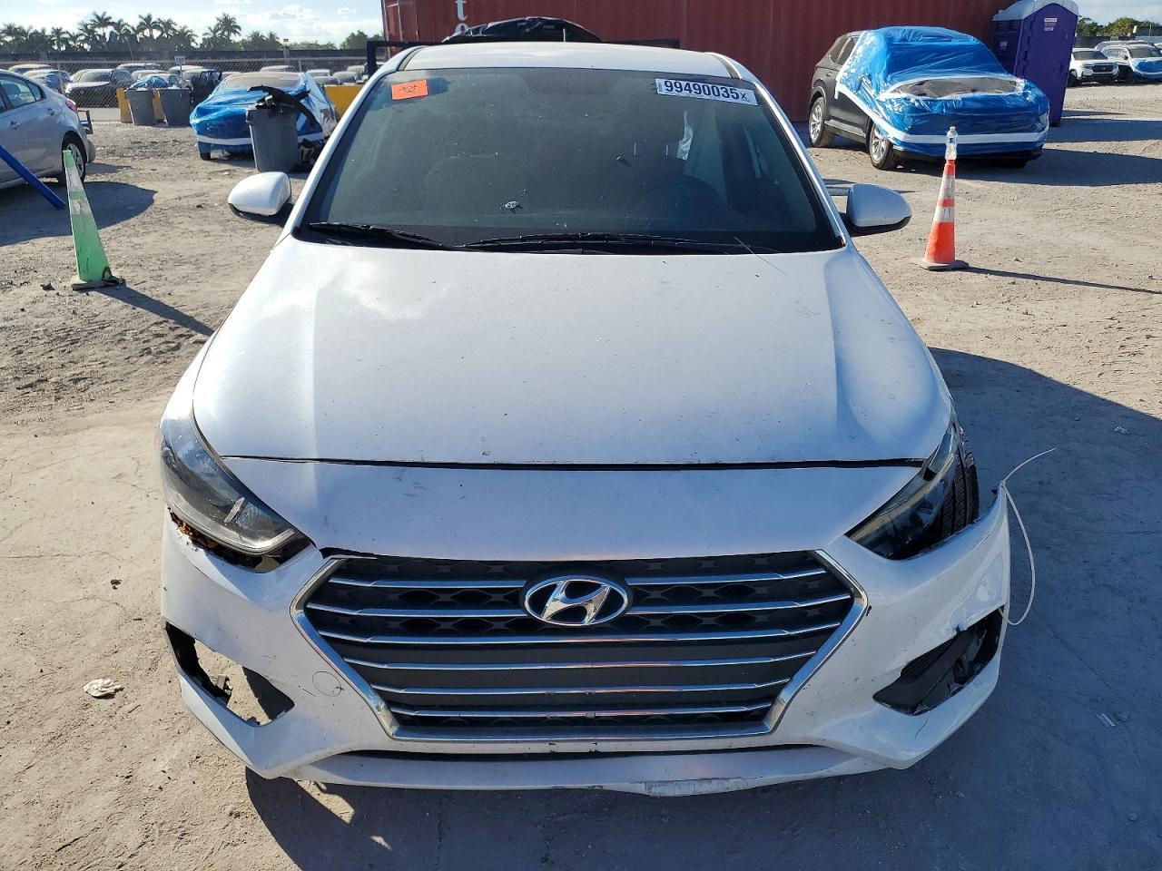 2022 Hyundai Accent Se - Image 5